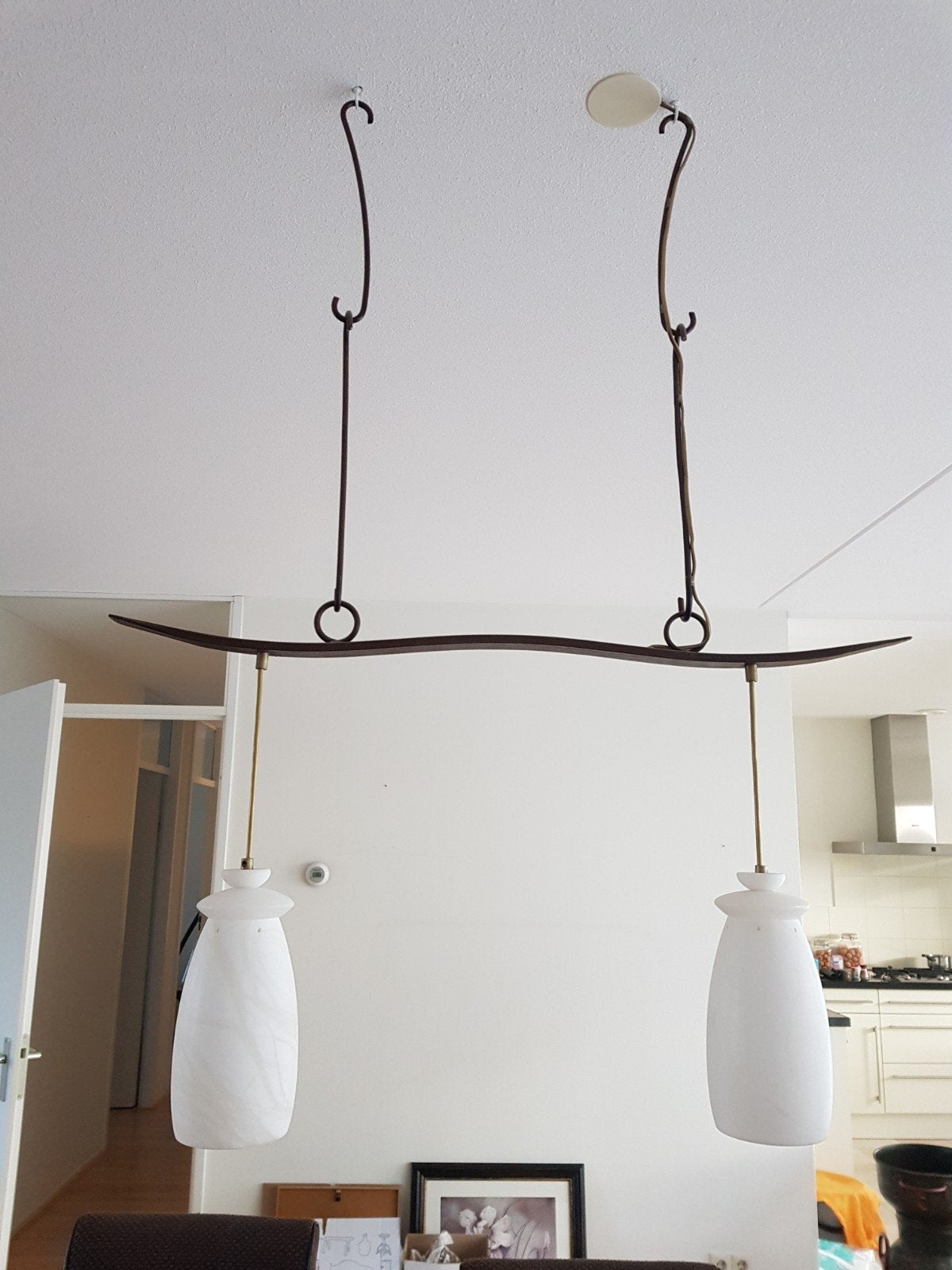 Landelijke lamp met melkglas kelken - zacht licht, Ophalen, Zo goed als nieuw