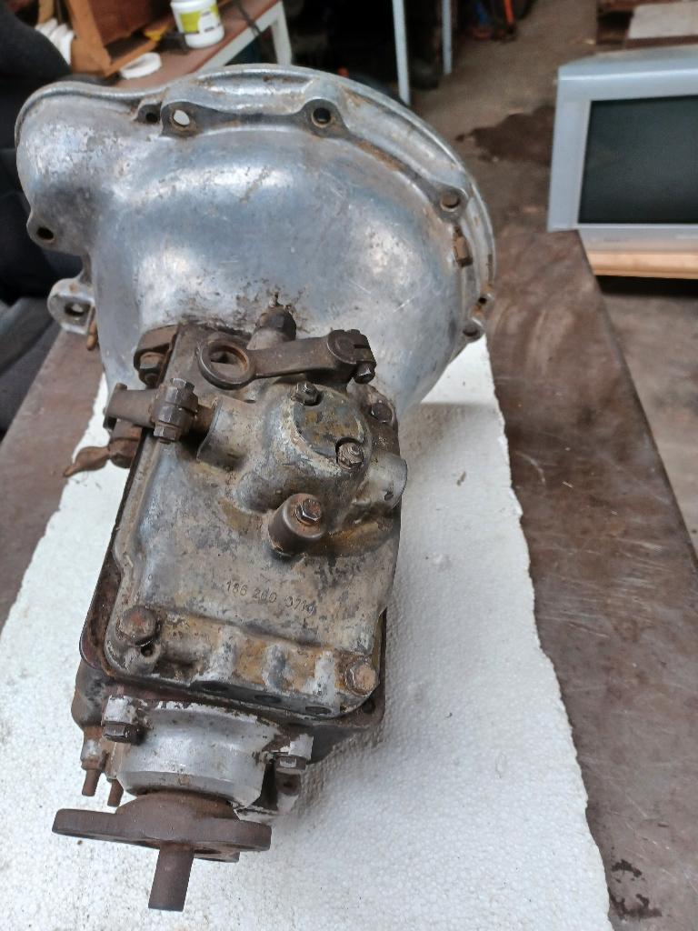 Versnellingbak Mercedes Ponton, Ophalen, Gebruikt