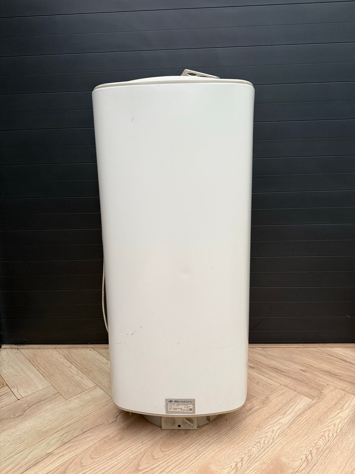 Itho Daalderop Mono Plus 120L boiler - Slechts 1 maand gebru, Doe-het-zelf en Verbouw, Ophalen of Verzenden, Zo goed als nieuw