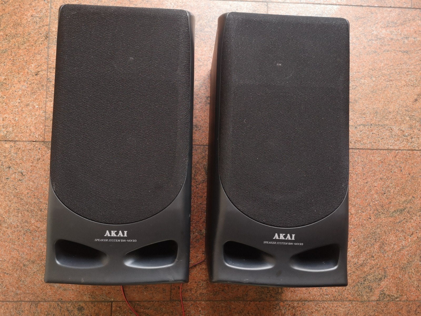 Akai SW-MX93 Speaker Systeem - Compacte Stereo Speakers, Stereo speakers, Gebruikt, Inclusief kabels, Minder dan 60 watt