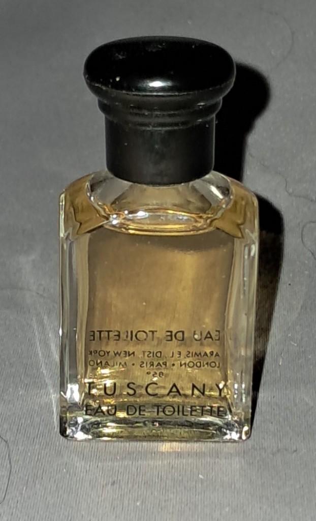 Volle parfum mini Aramis Tuscany, Ophalen of Verzenden, Zo goed als nieuw, Miniatuur, Gevuld