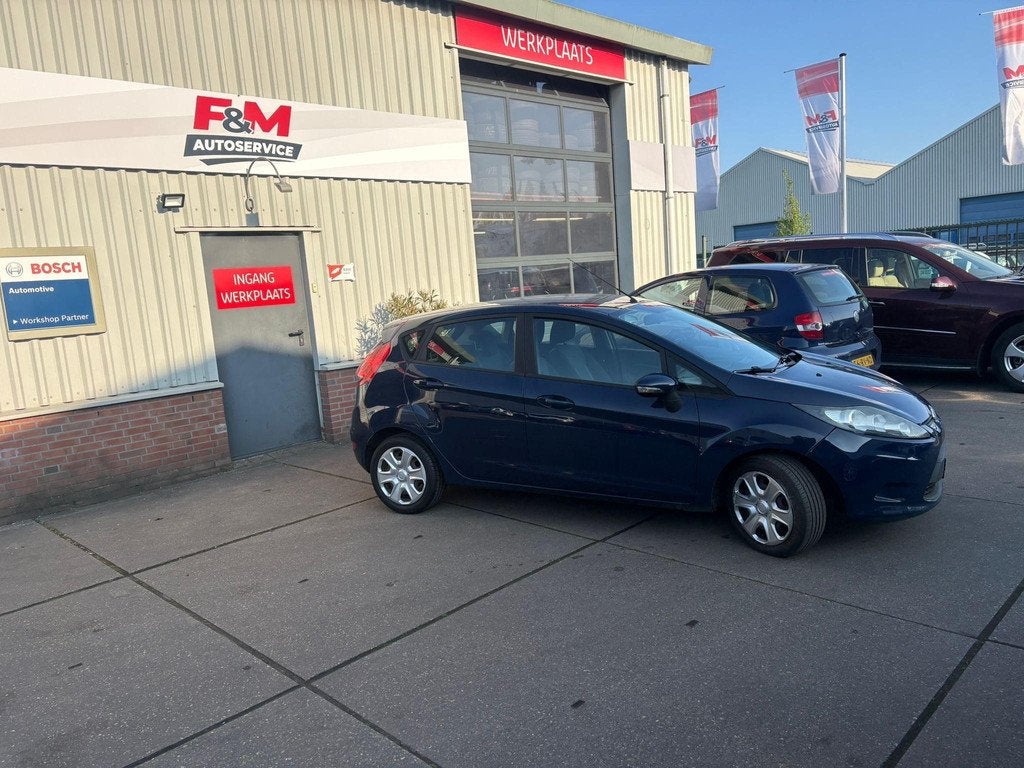 Ford Fiesta 1.4 Trend Airco, nieuwe APK!, Auto's, Voorwielaandrijving, Elektrische ramen, Stof, Blauw