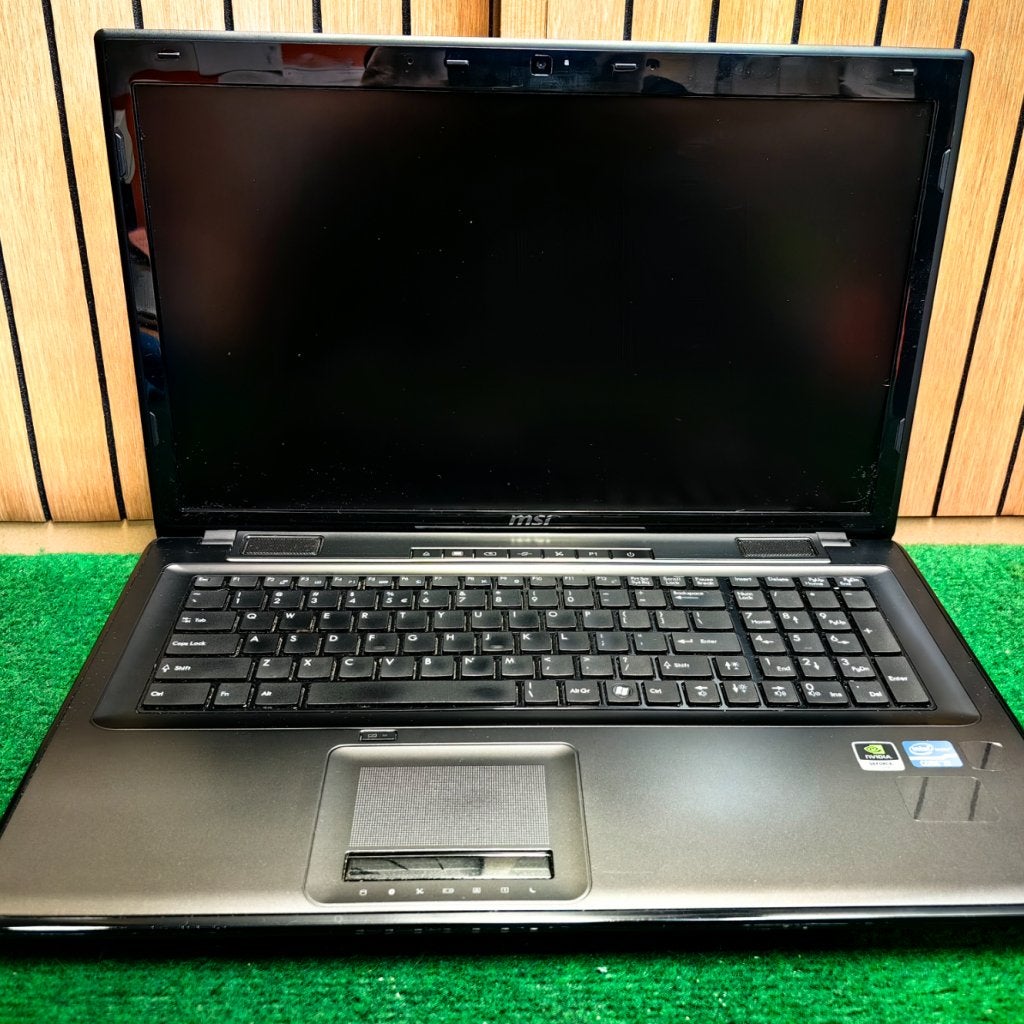 MSI MS-1755 Intel® Core i3 16GB 128GB SSD - In Goede Staat, Computers en Software, MSI, Zo goed als nieuw, Support@msi.com, No. 69, Lide St., Zhonghe Dist.
New Taipei City 235
Taiwan