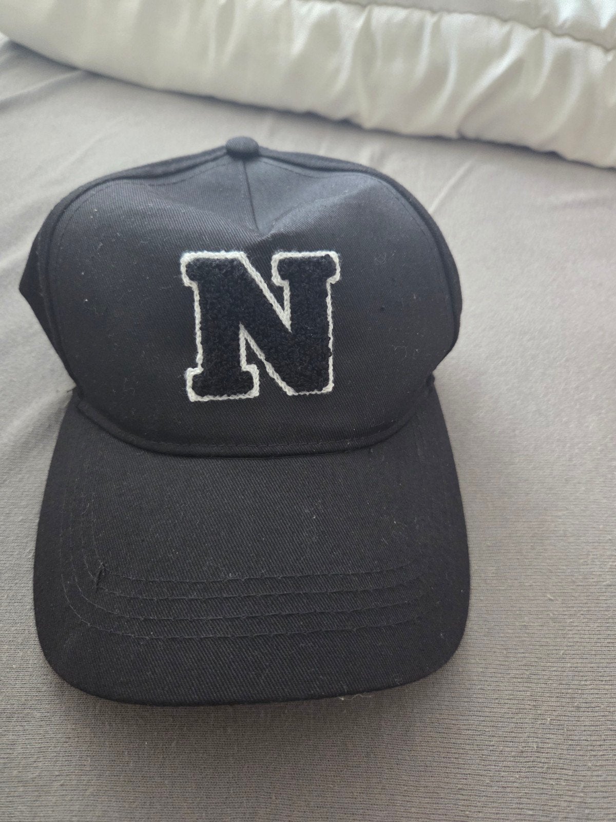 letter N pet, Ophalen, Zo goed als nieuw, One size fits all