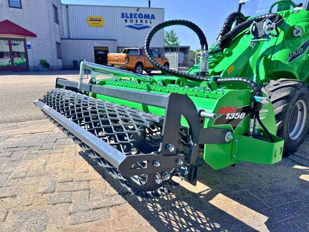 Avant Overtopfrees 1350 Serie 2, Zakelijke goederen, Grondbewerking