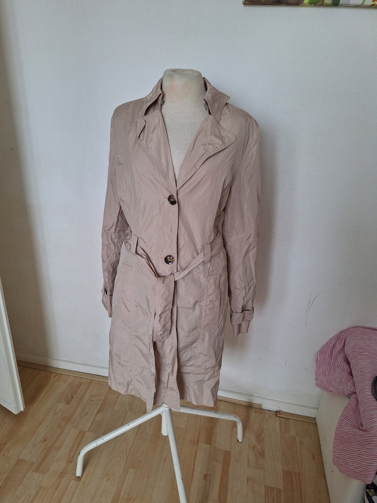 Flame Beige Trenchcoat Maat M, Kleding | Dames, Maat 38/40 (M), Flame, Beige, Ophalen of Verzenden