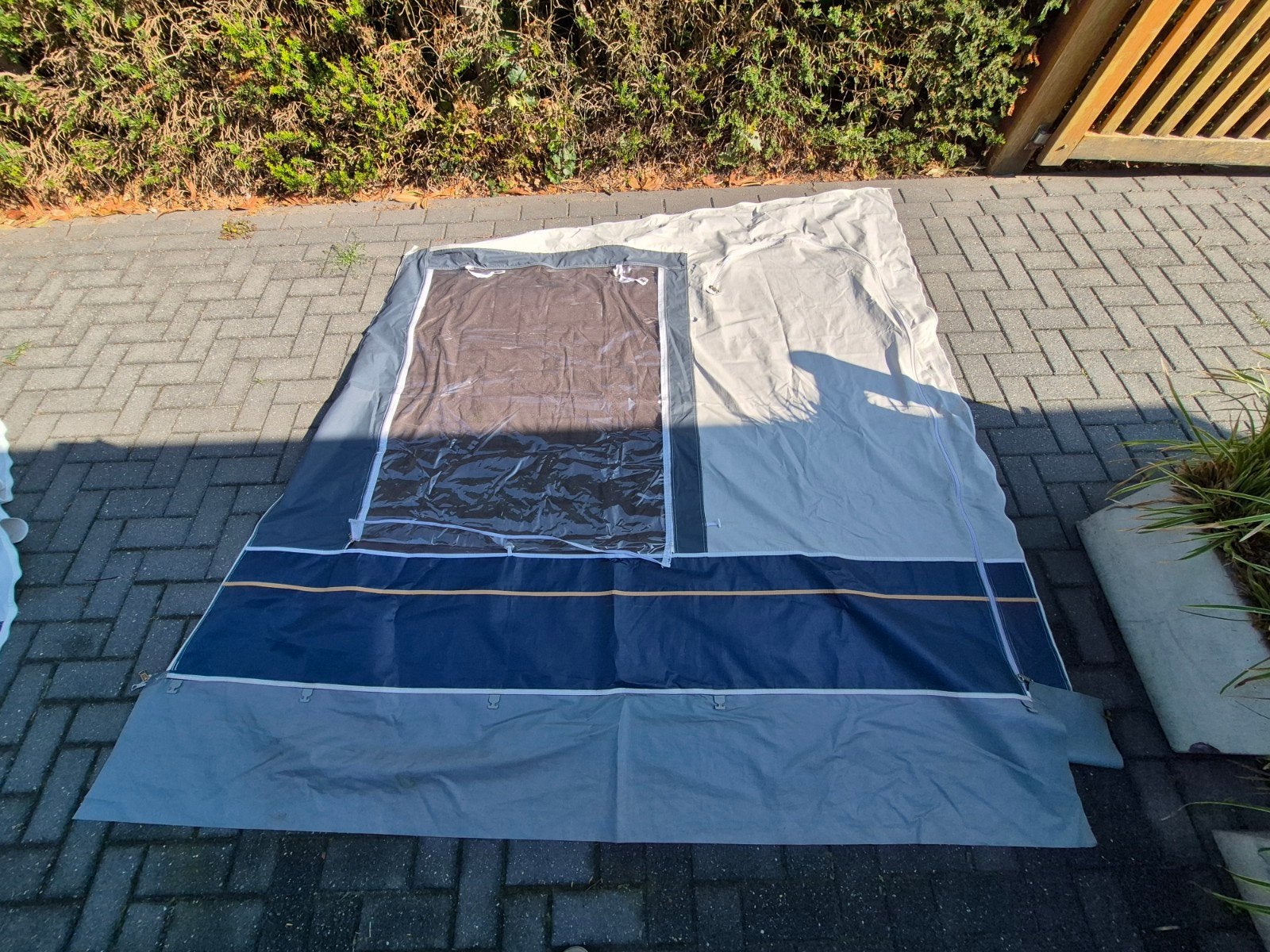 zijwand rechts en voorwand links en rechts Doréma voortent, Gebruikt, Ophalen of Verzenden, Polyester, Dorema