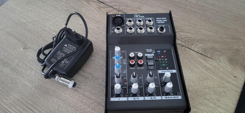 Mengpaneel 5 kanaals met garantie, Muziek en Instrumenten, Mengpanelen, Ophalen, Zo goed als nieuw, 5 tot 10 kanalen, Microfooningang
