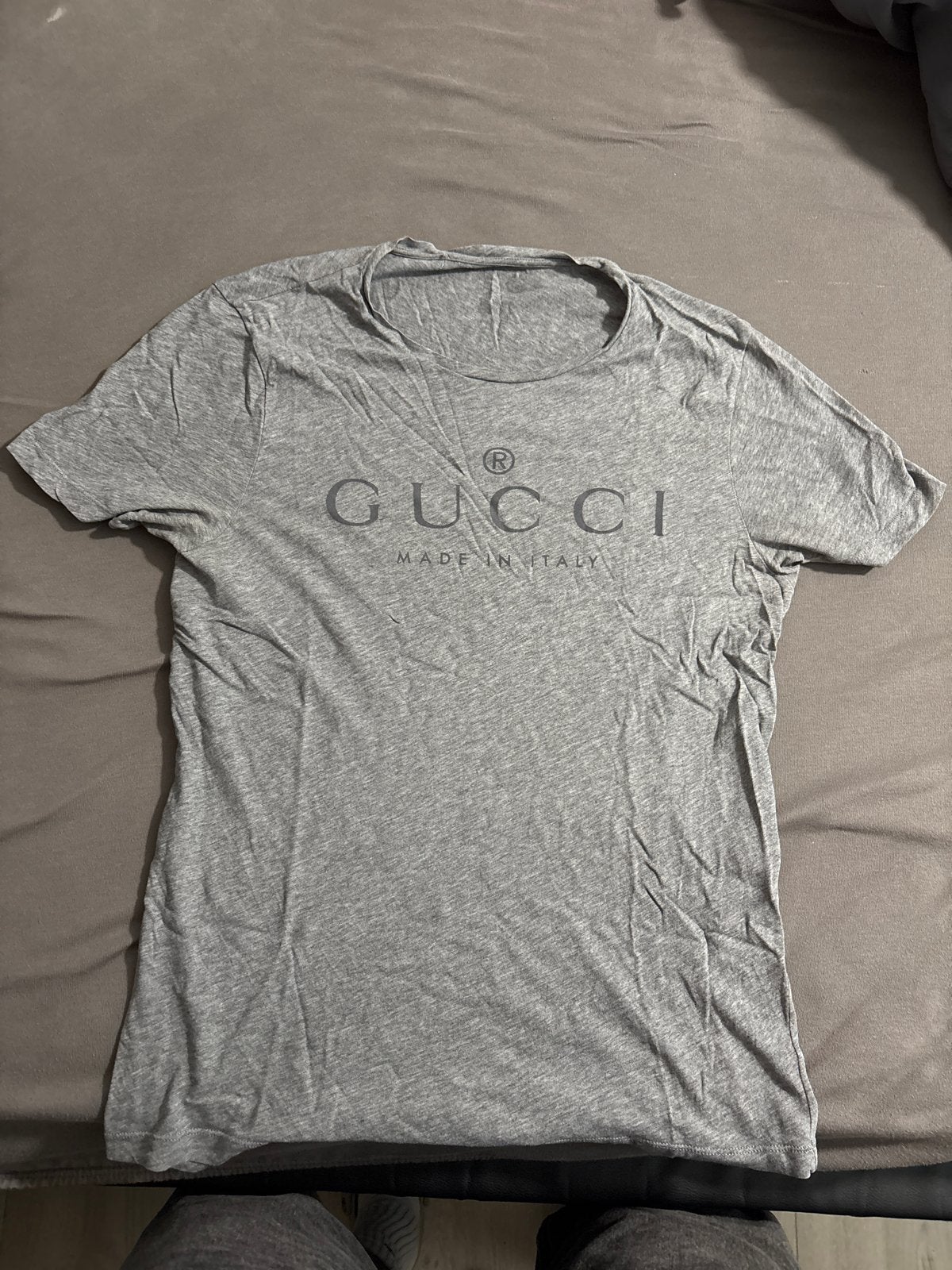 Gucci T-shirt - Grijs - Made in Italy maat M, Ophalen of Verzenden, Zo goed als nieuw, Maat 48/50 (M), Grijs