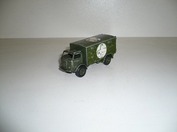 Dinky Toys Military Ambulance, Ophalen of Verzenden, Gebruikt, Auto, Dinky Toys