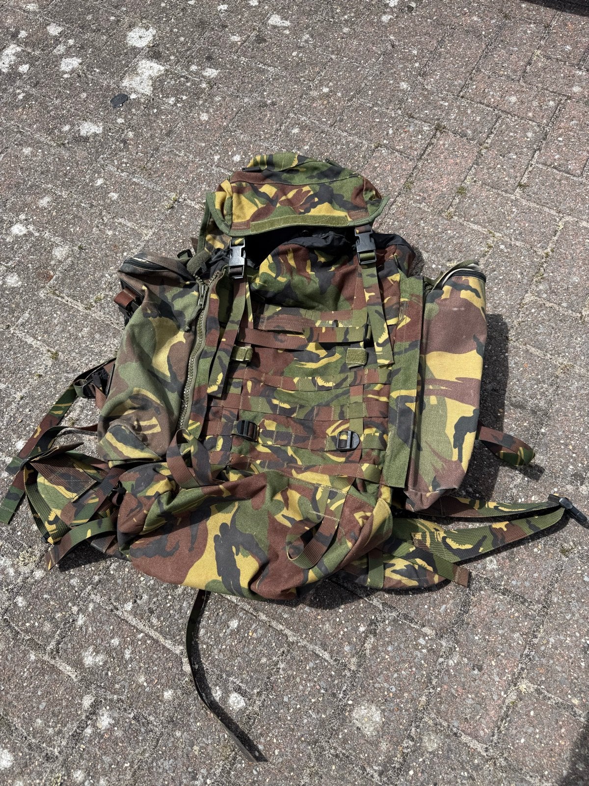 Waterdichte camouflage rugzak - Ideaal voor outdoor, Gebruikt, 25 tot 40 cm, Waterdicht, Ophalen