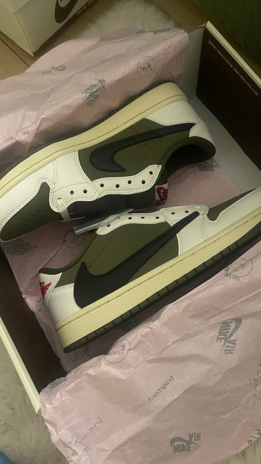 Nike Air Jordan 1 Low Travis Scott Olive, Overige kleuren, Verzenden, Nieuw, Sneakers of Gympen