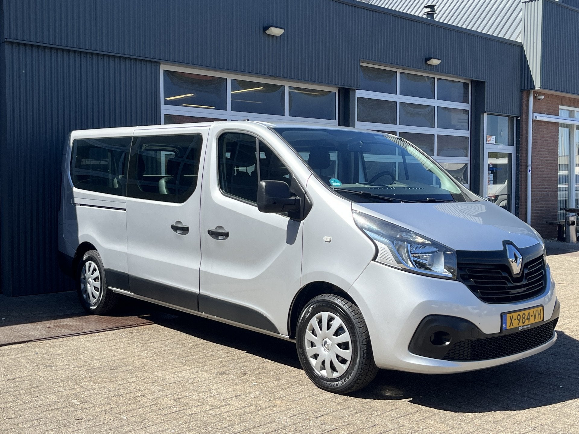 Renault Trafic Passenger 1.6 dCi Euro 6 Airco Cruise Marge i, Voorwielaandrijving, Stof, Gebruikt, 2000 kg