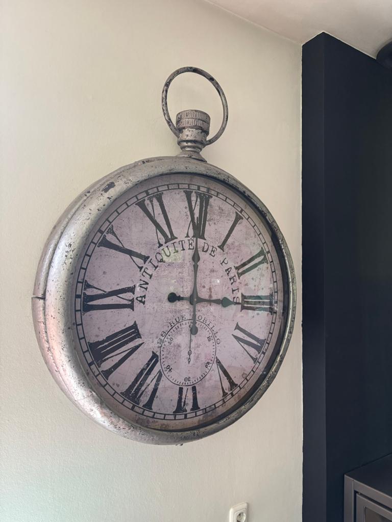 Grote wandklok, 80 cm, lichtgewicht, op batterij, Huis en Inrichting, Woonaccessoires | Klokken, Ophalen, Gebruikt, Analoog, Wandklok
