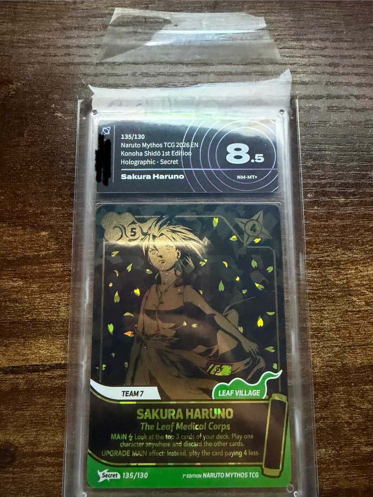 Sakura Haruno Secret Rare Naruto Mythos 135/130 Grade 8.5, Ophalen of Verzenden, Nieuw, Losse kaart, Foil