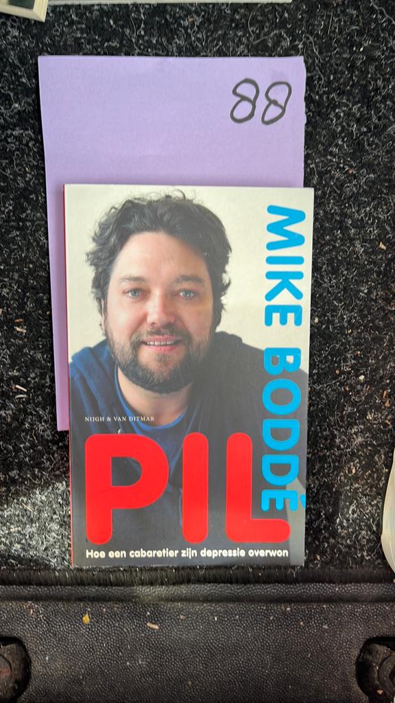 Mike Boddé - PIL: Hoe een cabaretier zijn depressie overwon, Ophalen of Verzenden, Zo goed als nieuw, Overige