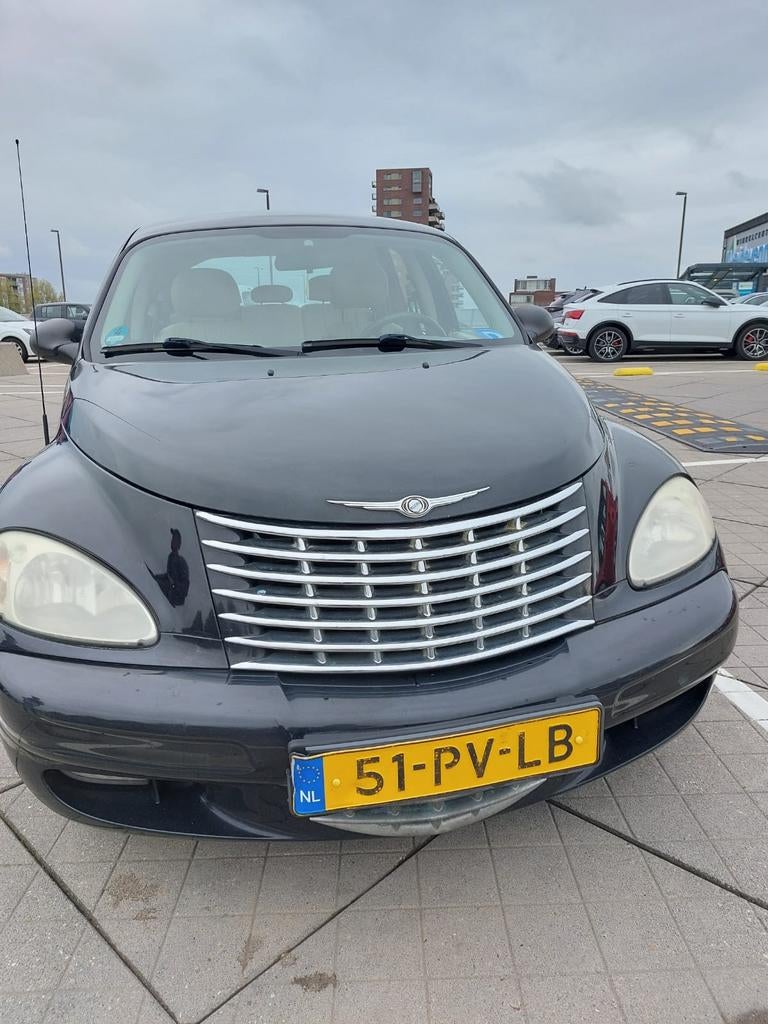Chrysler PT Cruiser 2.0 I 16V AUT 2005 Zwart, Auto's, Beige, 4 cilinders, Zwart, 75 €/maand