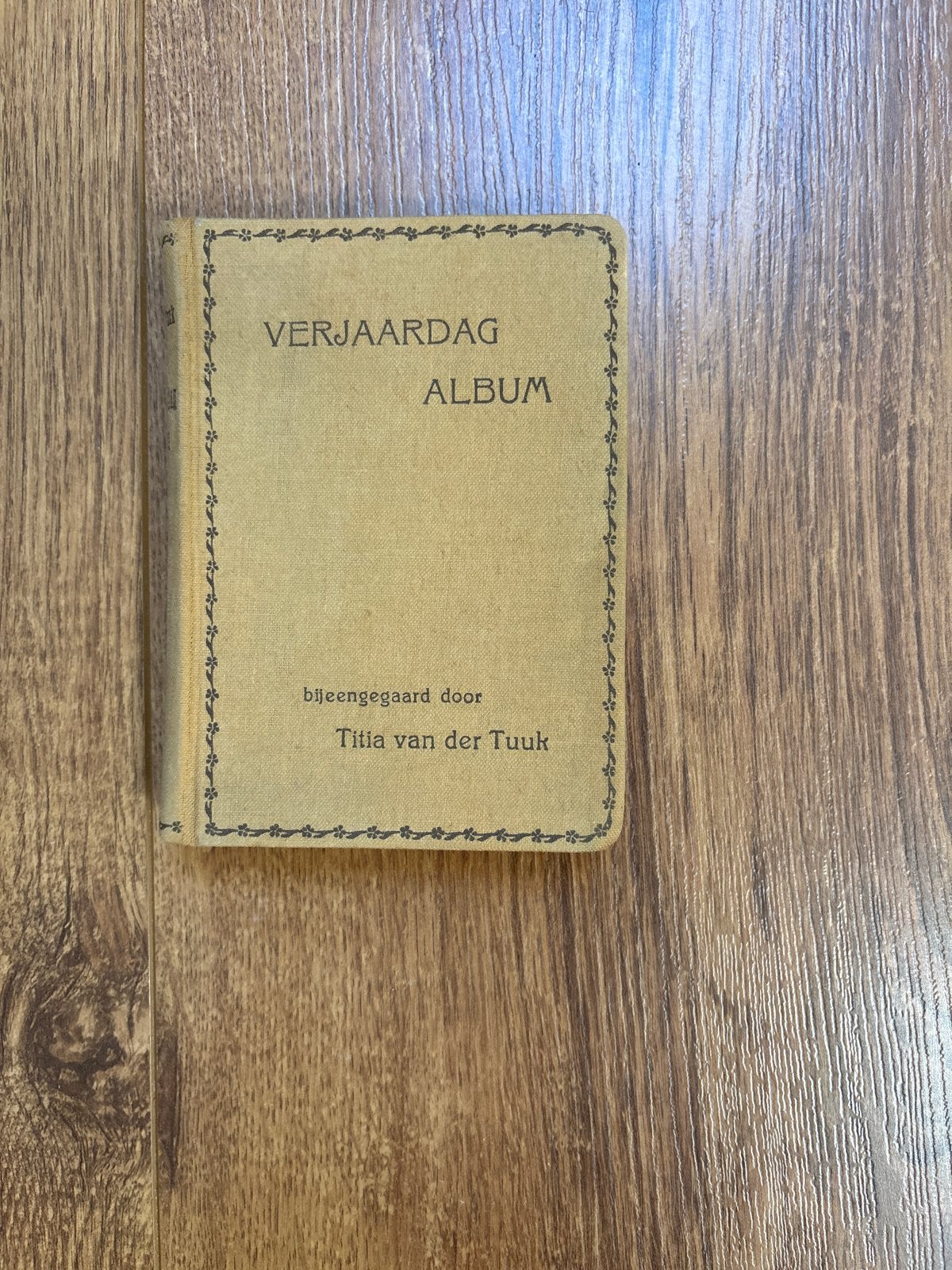 Antiek Verjaardag Album 1906, Titia van der Tuuk, Ophalen of Verzenden