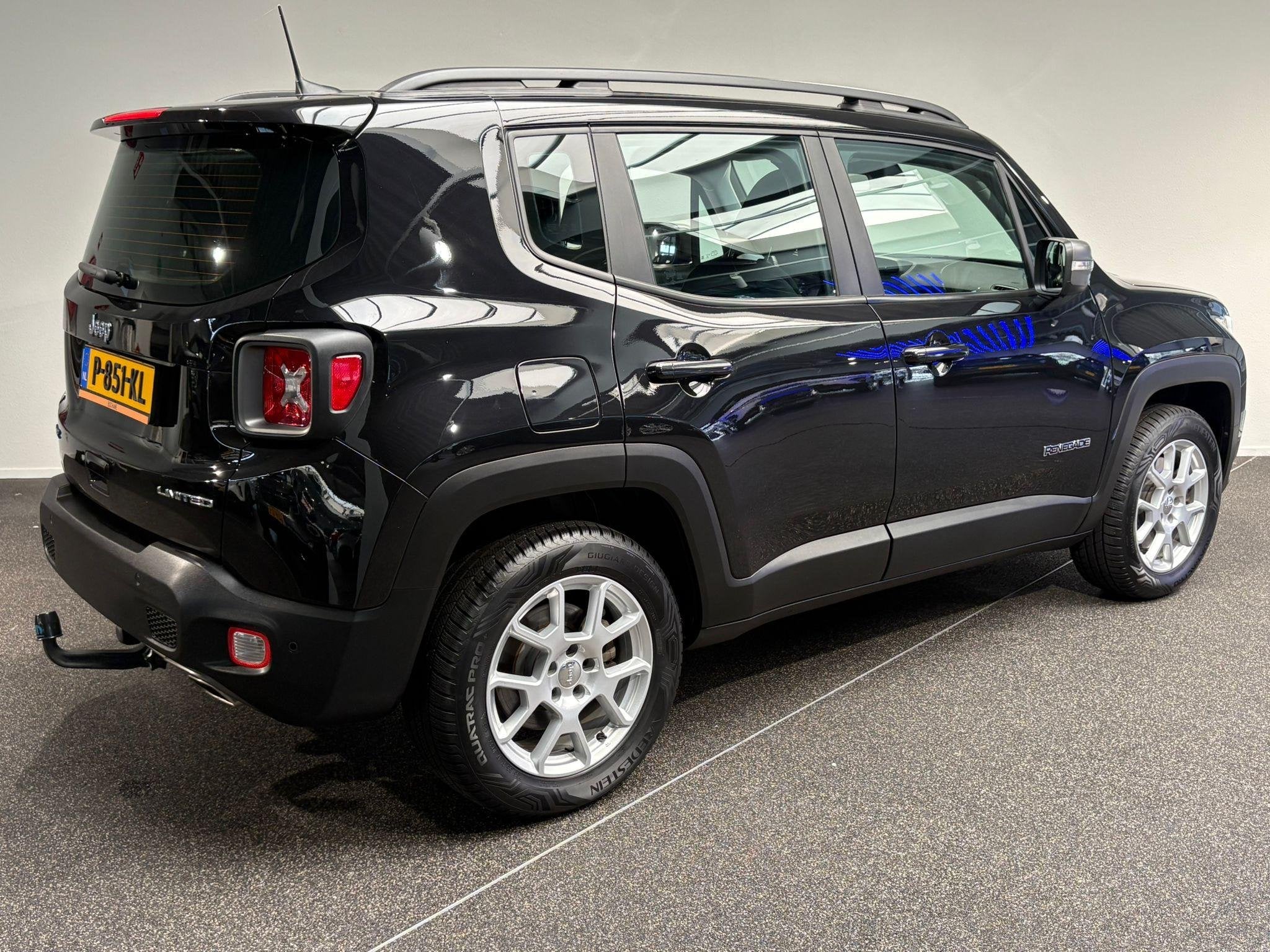 Jeep Renegade 4xe 240 Plug-in Hybrid Electric Limited Lease, Stof, Gebruikt, Met garantie (alle), Zwart
