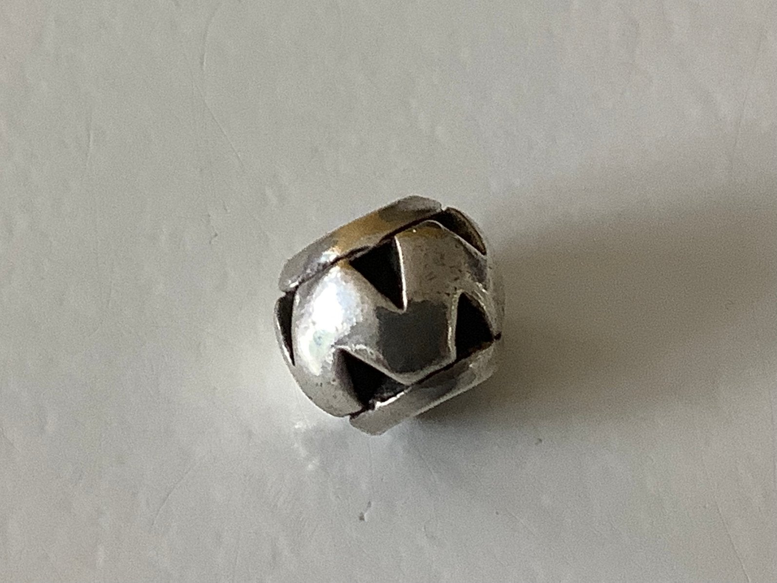 Trollbeads navaho, museum bead, zeldzaam, Sieraden, Tassen en Uiterlijk, Bedels, Ophalen of Verzenden, Zo goed als nieuw, Zilver