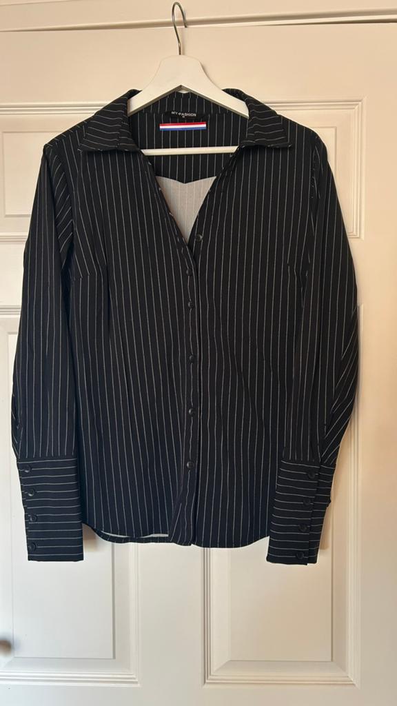 My Pashion zwarte krijtstreep travelstof blouse maat M, Kleding | Dames, Maat 38/40 (M), Zwart, Ophalen of Verzenden, Zo goed als nieuw