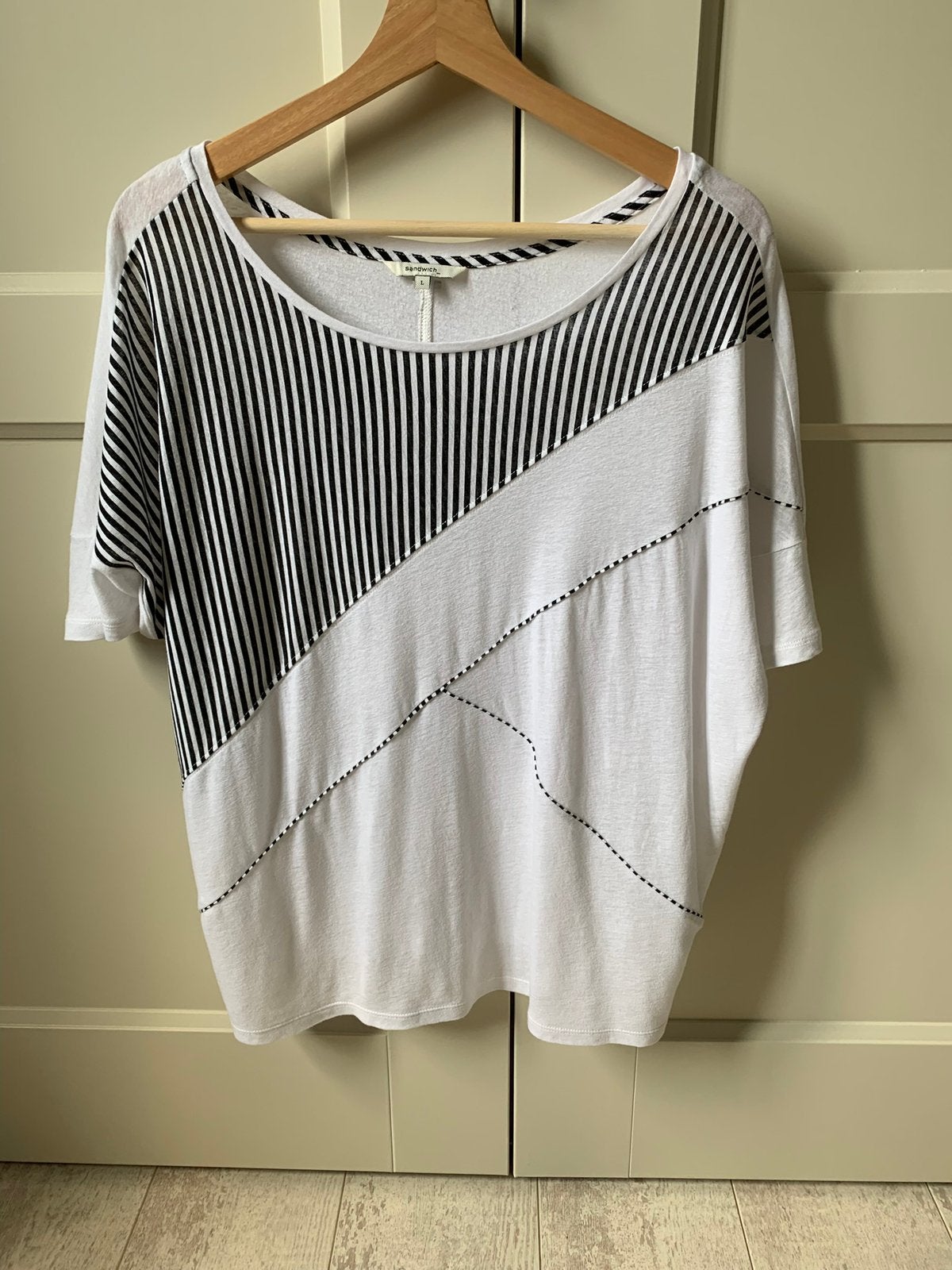 Sandwich shirt, wit met voorkant bedrukt, Wit, Maat 42/44 (L), Ophalen of Verzenden, Zo goed als nieuw