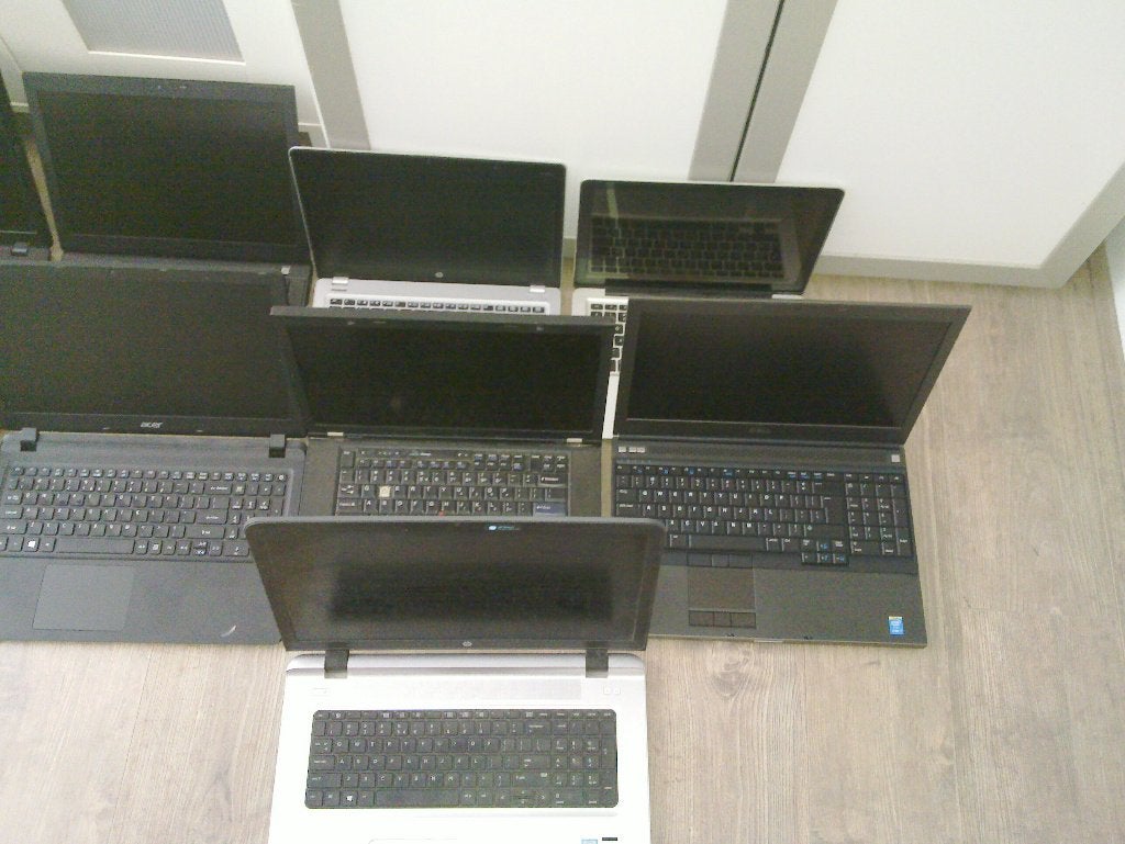 Partij laptops werkend/defect 8x, Computers en Software, Windows Laptops, 15 inch, SSD, Onbekend, Ophalen