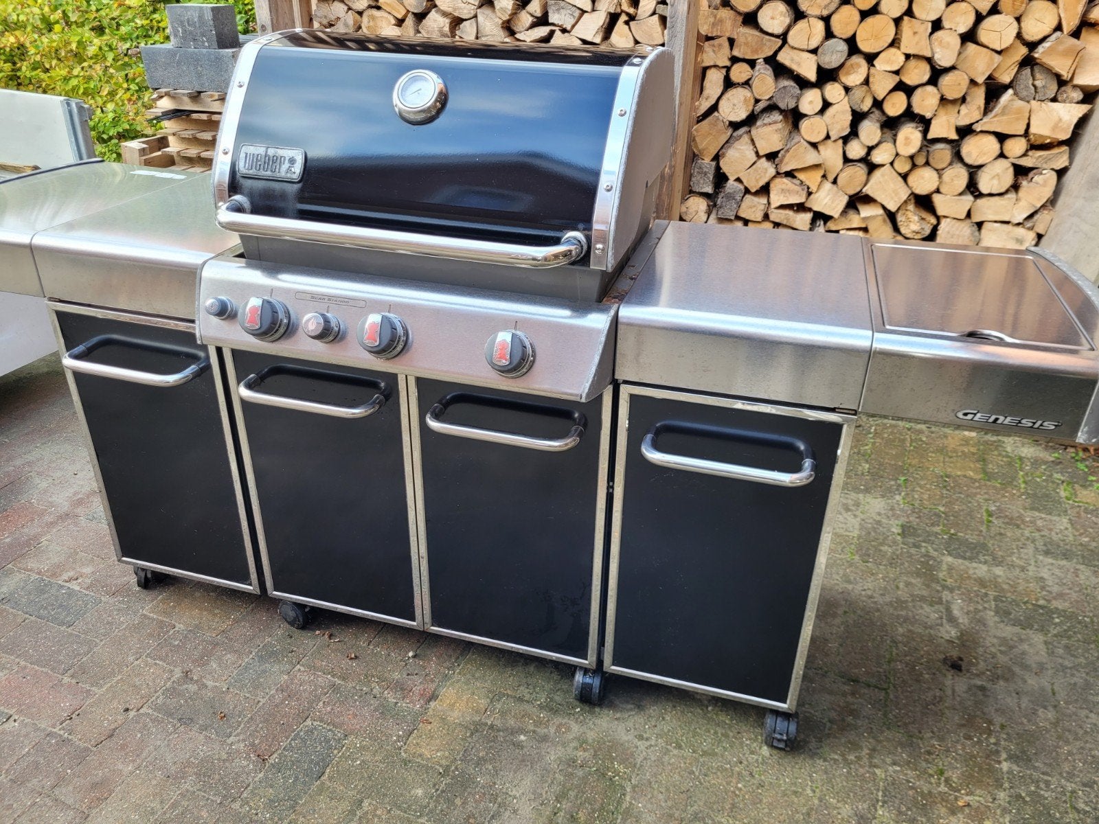 Weber Genesis Gasbarbecue met zijbrander en accessoires