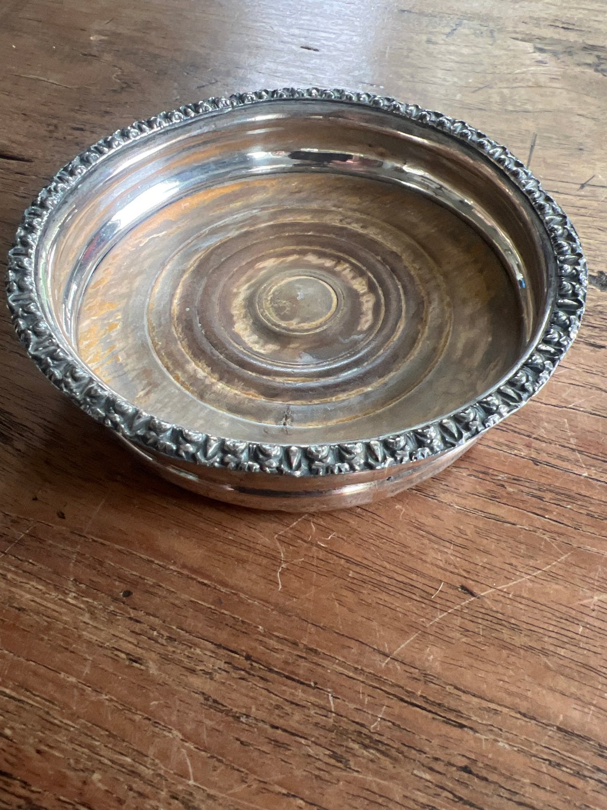 Antieke Engelse onderzetter Old Sheffield Plate en hout, Ophalen of Verzenden, Gebruikt, Glas of Kopje