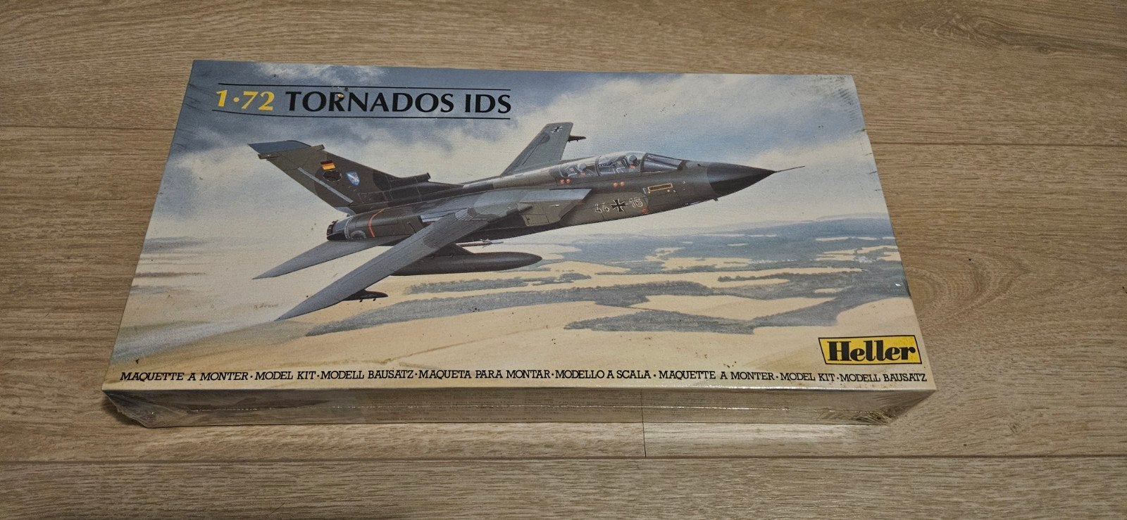 Heller 1:72 Tornado IDS (Nieuw en sealed) 1, 1:72 tot 1:144, Nieuw, Ophalen of Verzenden, Vliegtuig