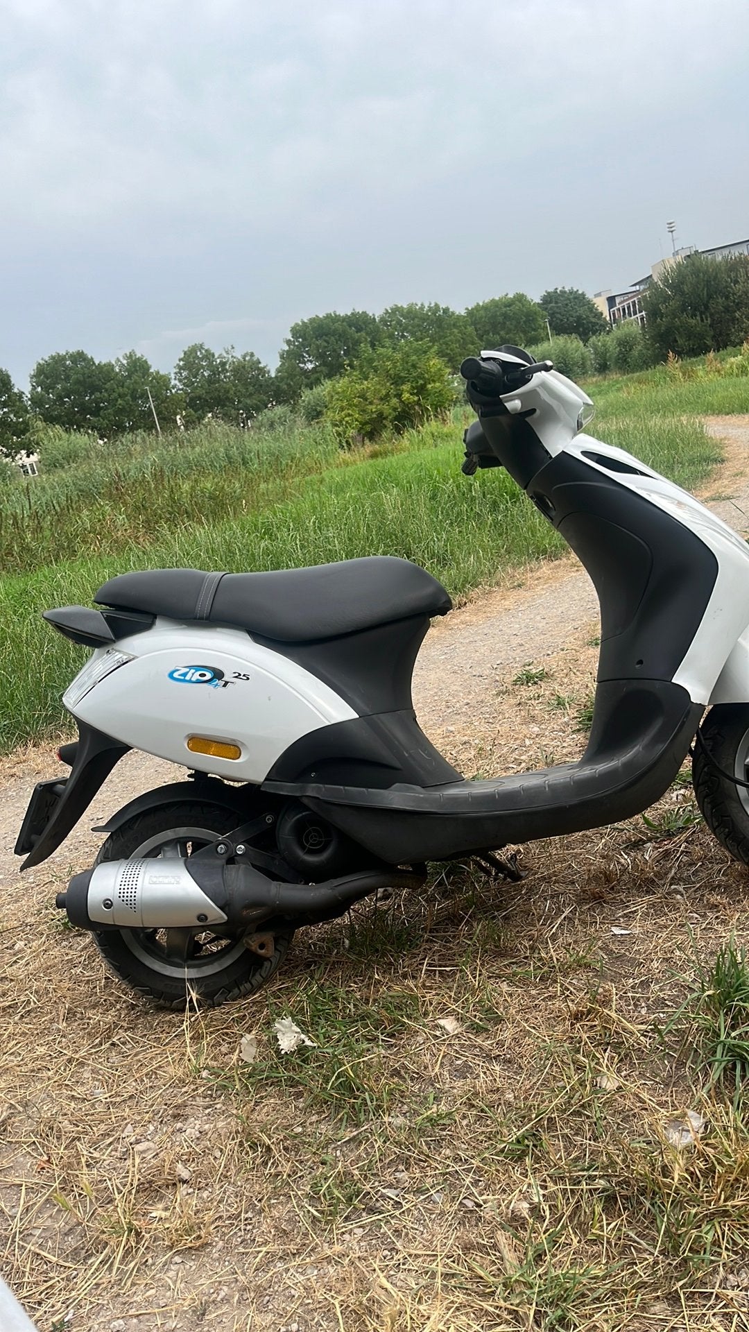 Zip 2 takt 50cc 2010 (lees beschrijving), Ophalen, Tweetakt, Gebruikt, Maximaal 45 km/u