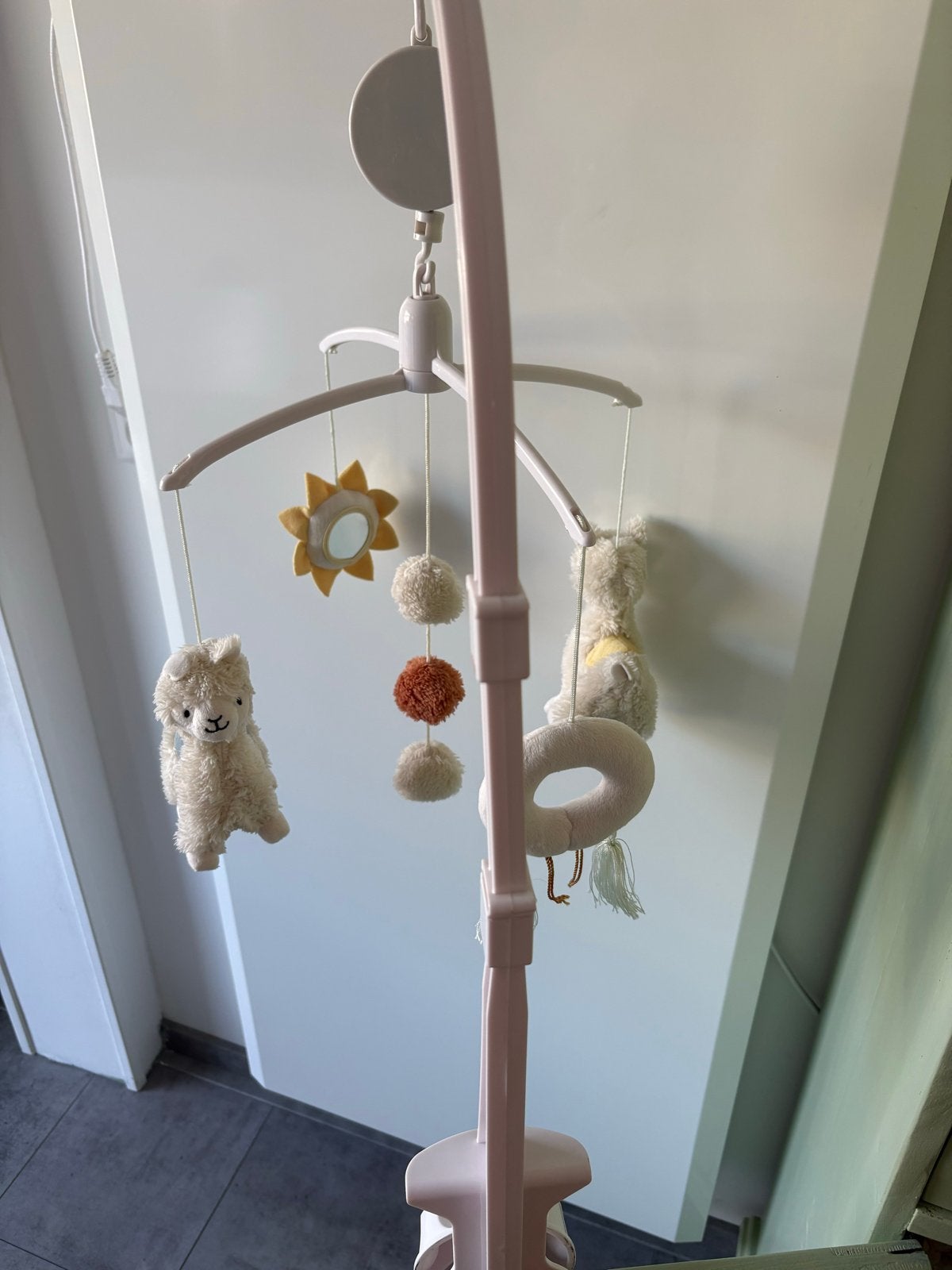 Prénatal muziekmobiel met lama's en zon, Ophalen of Verzenden, Zo goed als nieuw, Mobiel, Met geluid
