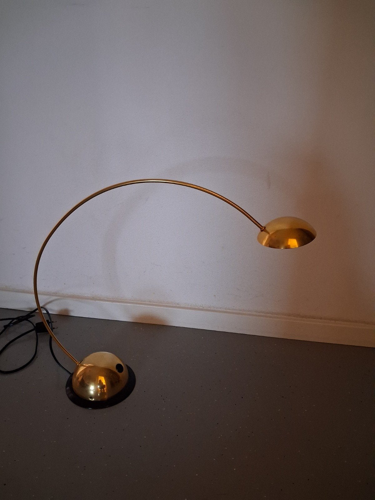 Jaren '80 Happy Light Booglamp - Goudkleurig Design, Ophalen, Gebruikt, 100 tot 150 cm, Jaren '80, Retro, Modern, Design