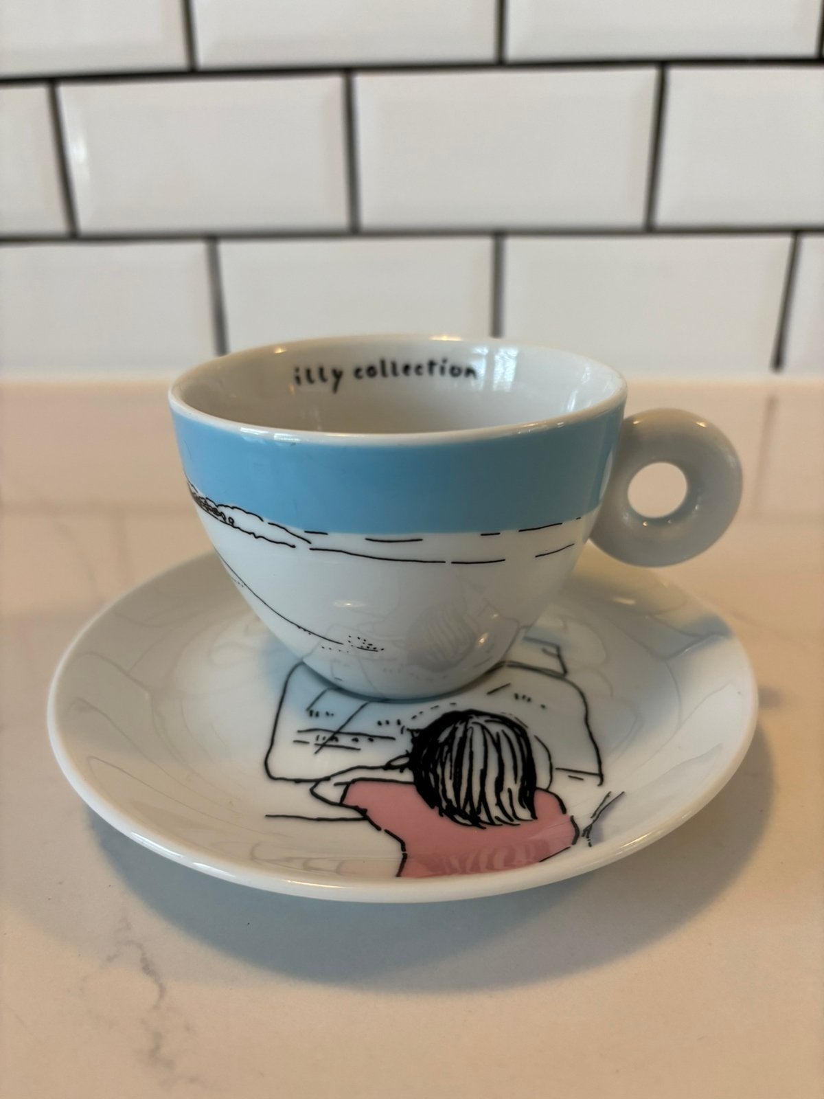 Illy collection 2003 capuchino kop en schotel, Ophalen, Zo goed als nieuw, Overige stijlen, Kop(pen) en/of Schotel(s)