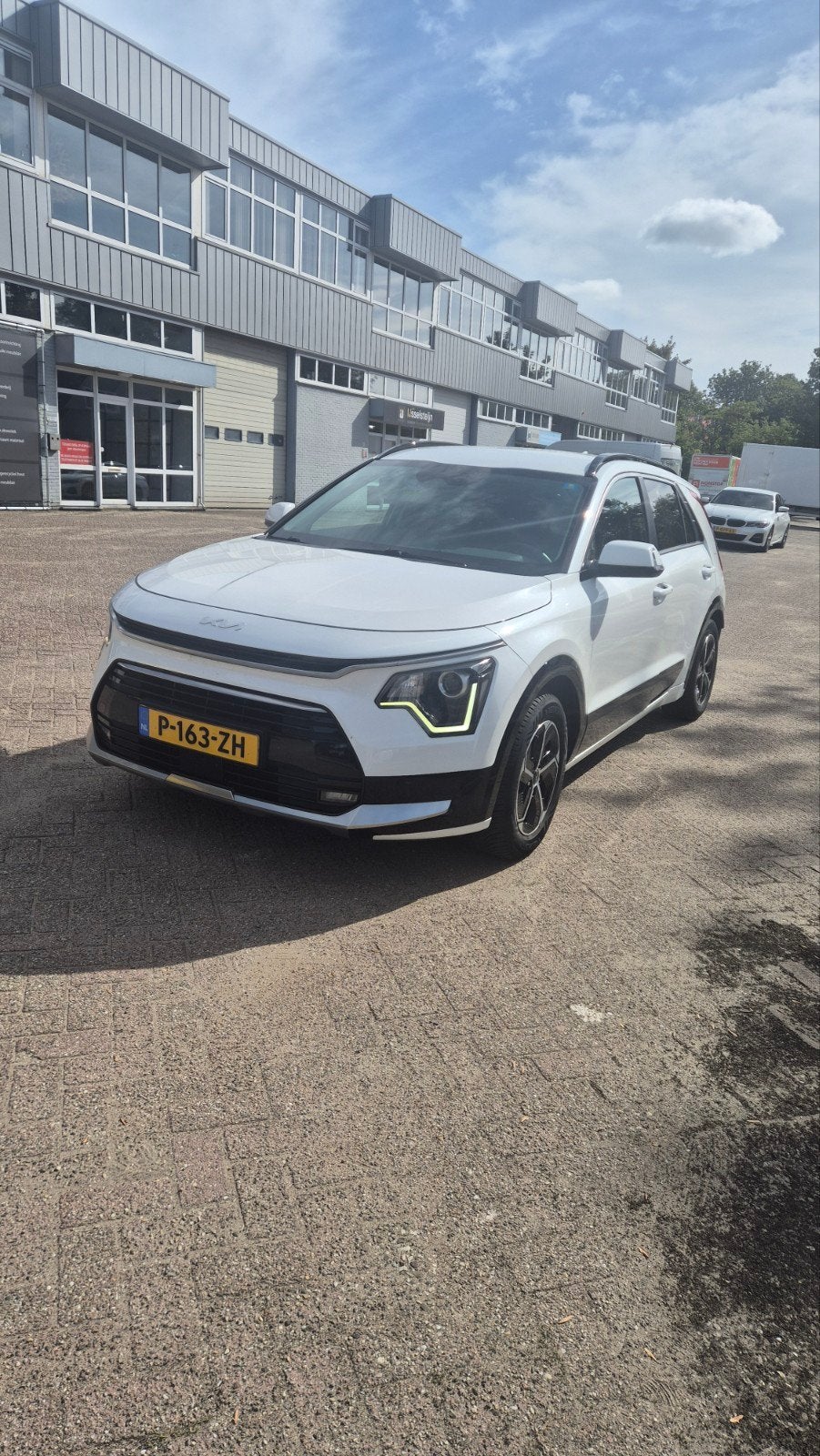 Kia Niro 1.6 GDi Hybrid 141pk Dct6 2022 Wit, Auto's, 1580 cc, Origineel Nederlands, 75 €/maand, SUV of Terreinwagen