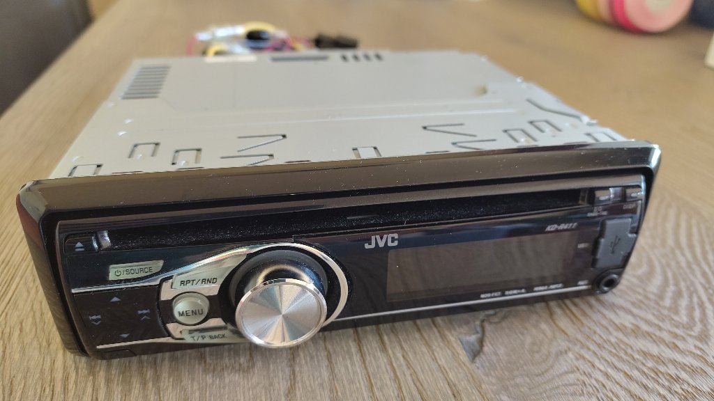 JVC KD-R411 met radio, CD en USB, Auto diversen, Ophalen of Verzenden, Zo goed als nieuw