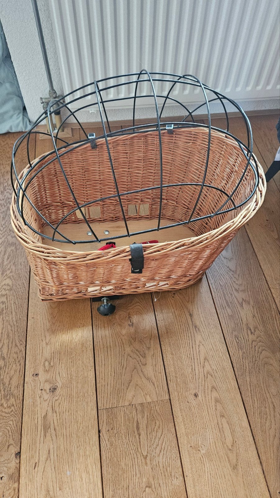 rieten hondenmand voor op de fiets, Dieren en Toebehoren, Ophalen, Zo goed als nieuw, Hondenfietsmand