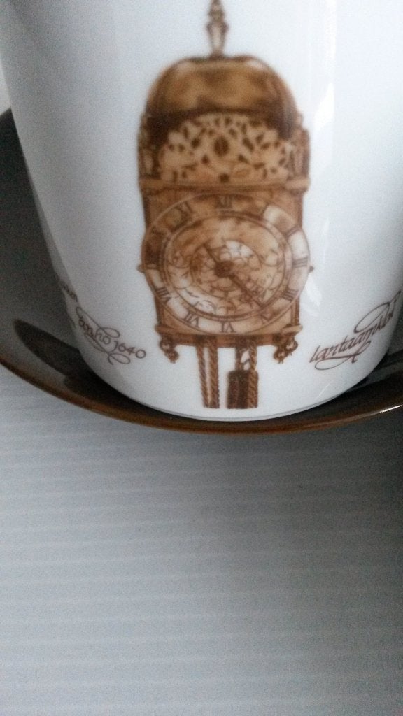 Vintage klokjes kop en schotels 4 stuks, Ophalen of Verzenden, Zo goed als nieuw, Porselein, Kop en/of schotel