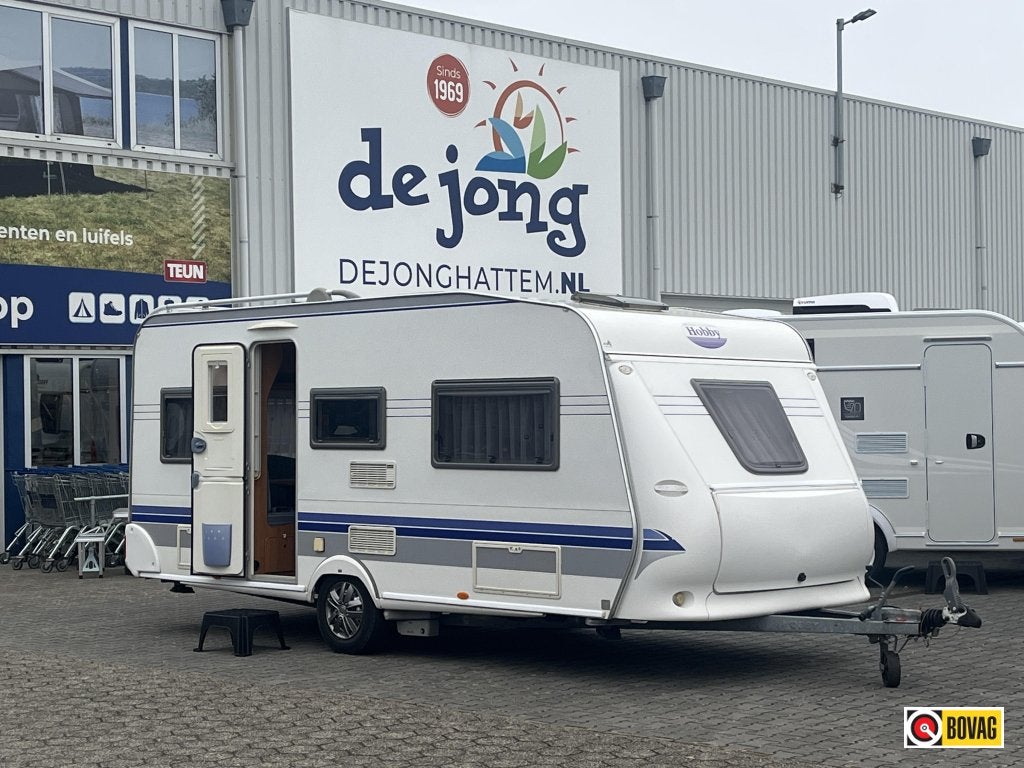 Hobby De luxe Easy 495 UL - Enkele bedden - Mover, Caravans en Kamperen, Caravans, Bedrijf, tot en met 4, 1000 - 1250 kg, Rondzit