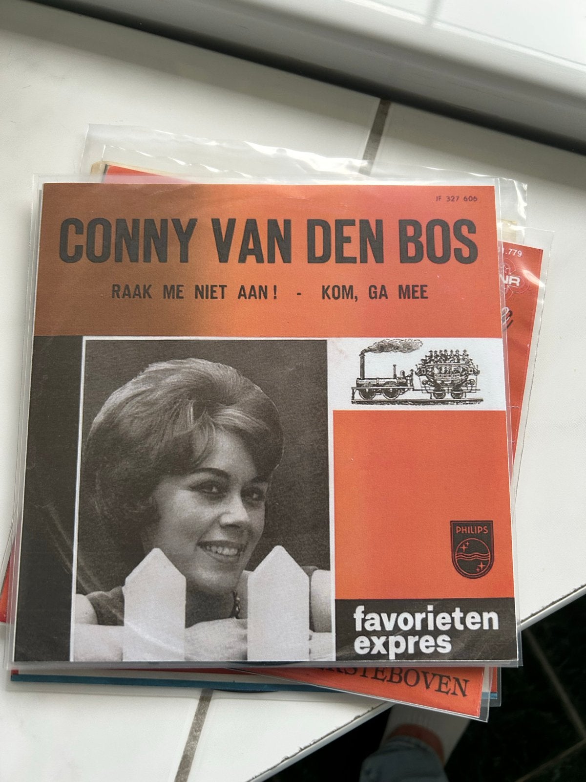Conny van den Bos - Raak me niet aan! / Kom, ga mee Single, Cd's en Dvd's, Vinyl Singles, Fotohoes, Ophalen of Verzenden, Gebruikt