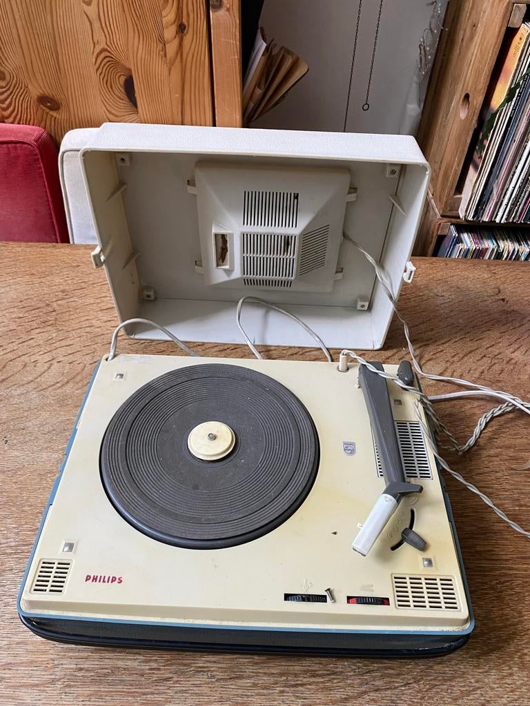 Vintage Philips Platenspeler - Draagbaar en Compact, Ophalen of Verzenden, Gebruikt, Platenspeler, Philips