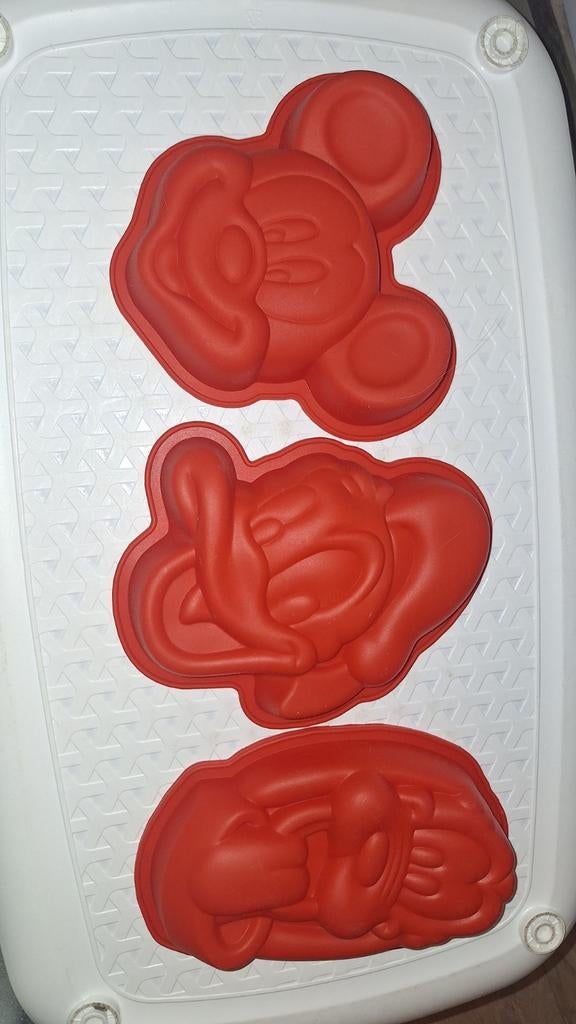 Disney Siliconen Bakvormen: Mickey, Donald & Pluto, Ophalen of Verzenden, Rood, Overige merken, Rubber/elastomeren