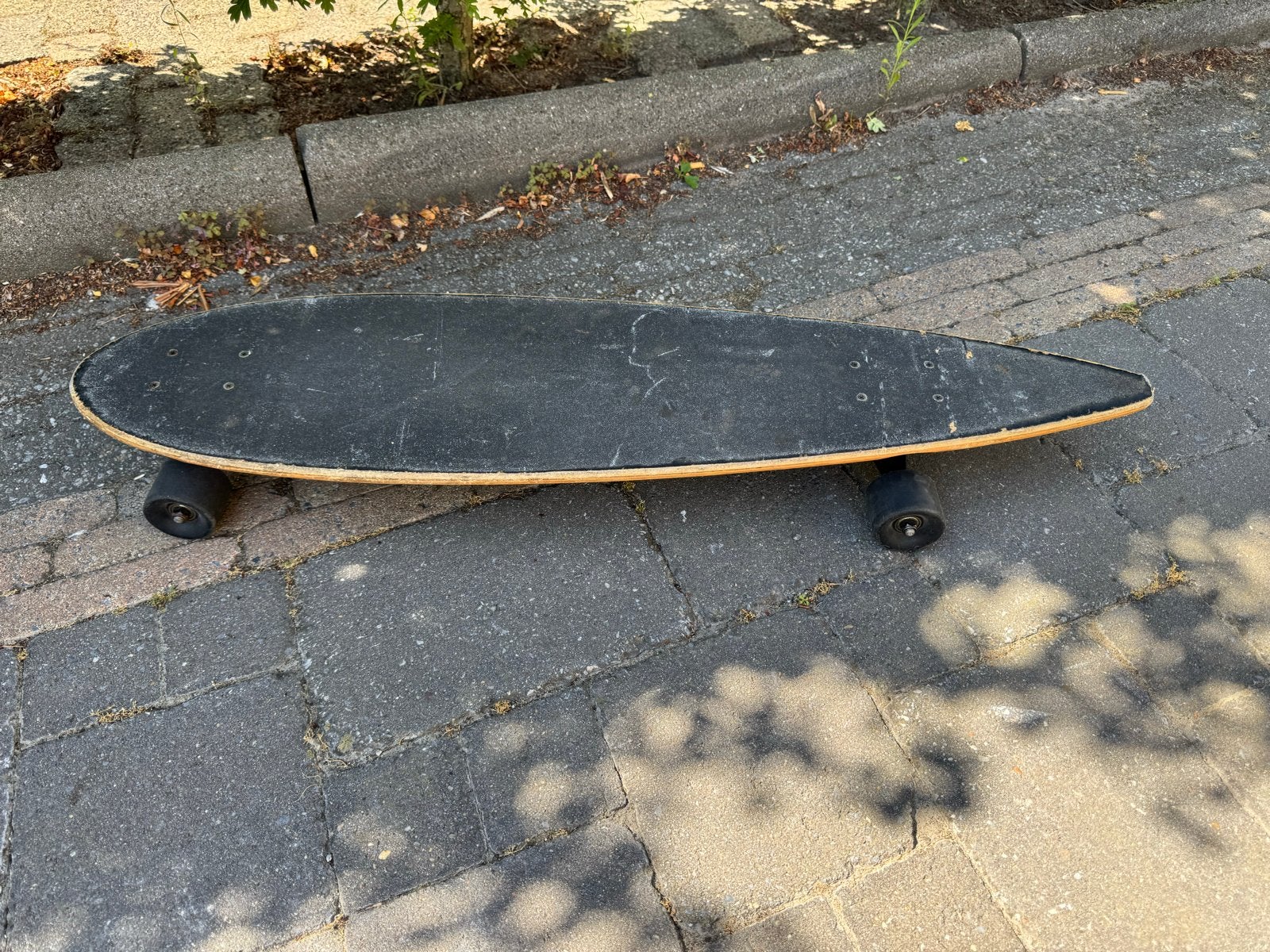 Win.max Longboard met Graffiti Design met helm, Sport en Fitness, Ophalen, Gebruikt, Skateboard, Longboard