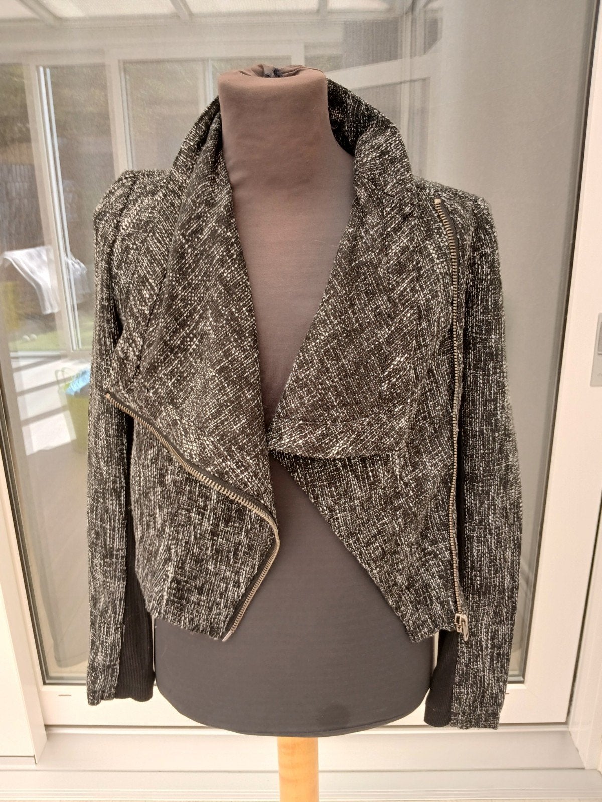 Colours of the World vest maat S, Kleding | Dames, Jassen | Zomer, Zwart, Ophalen of Verzenden, Maat 36 (S), Gedragen
