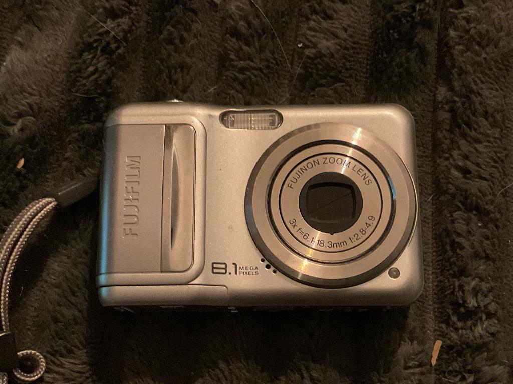 Kleine digitale camera Fujifilm A850, Audio, Tv en Foto, Fotocamera's Digitaal, Ophalen, Compact, Zo goed als nieuw, Fuji