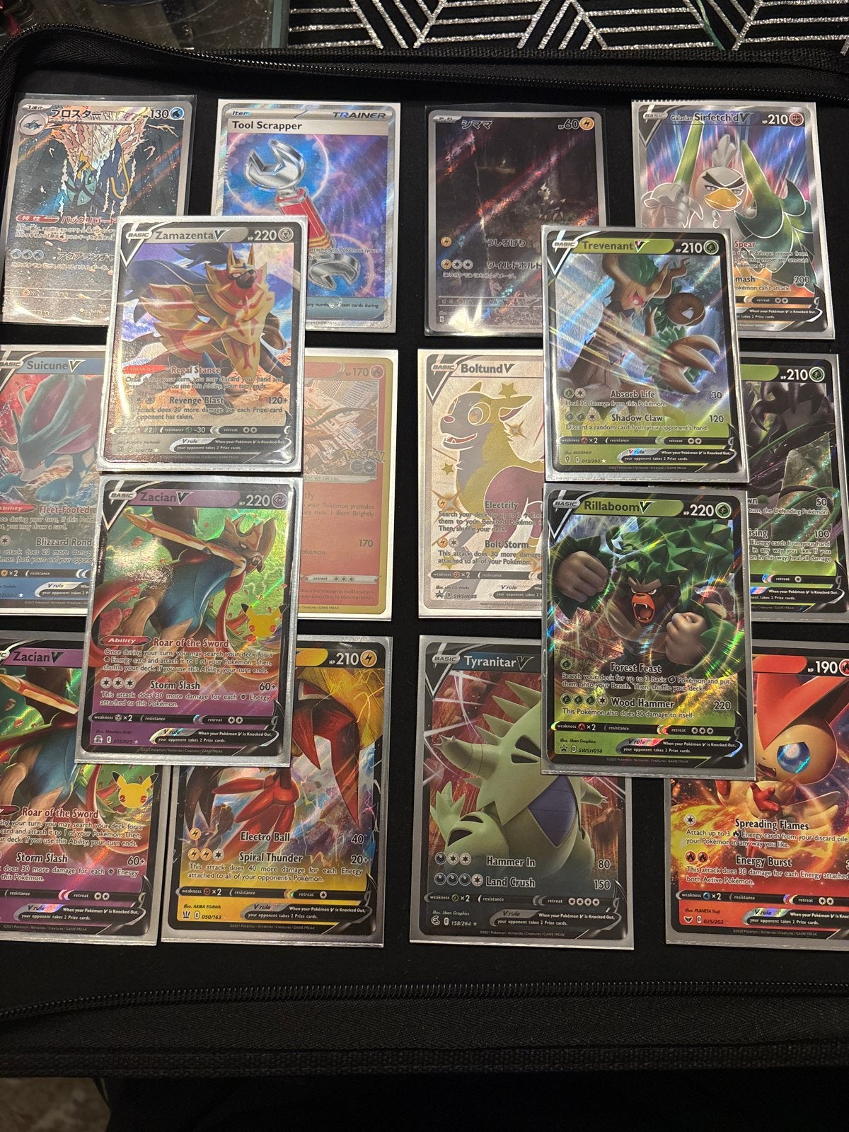 Pokémon V-kaarten Collectie - Zeldzame Glanzende Kaarten, Ophalen, Zo goed als nieuw, Meerdere kaarten, Foil