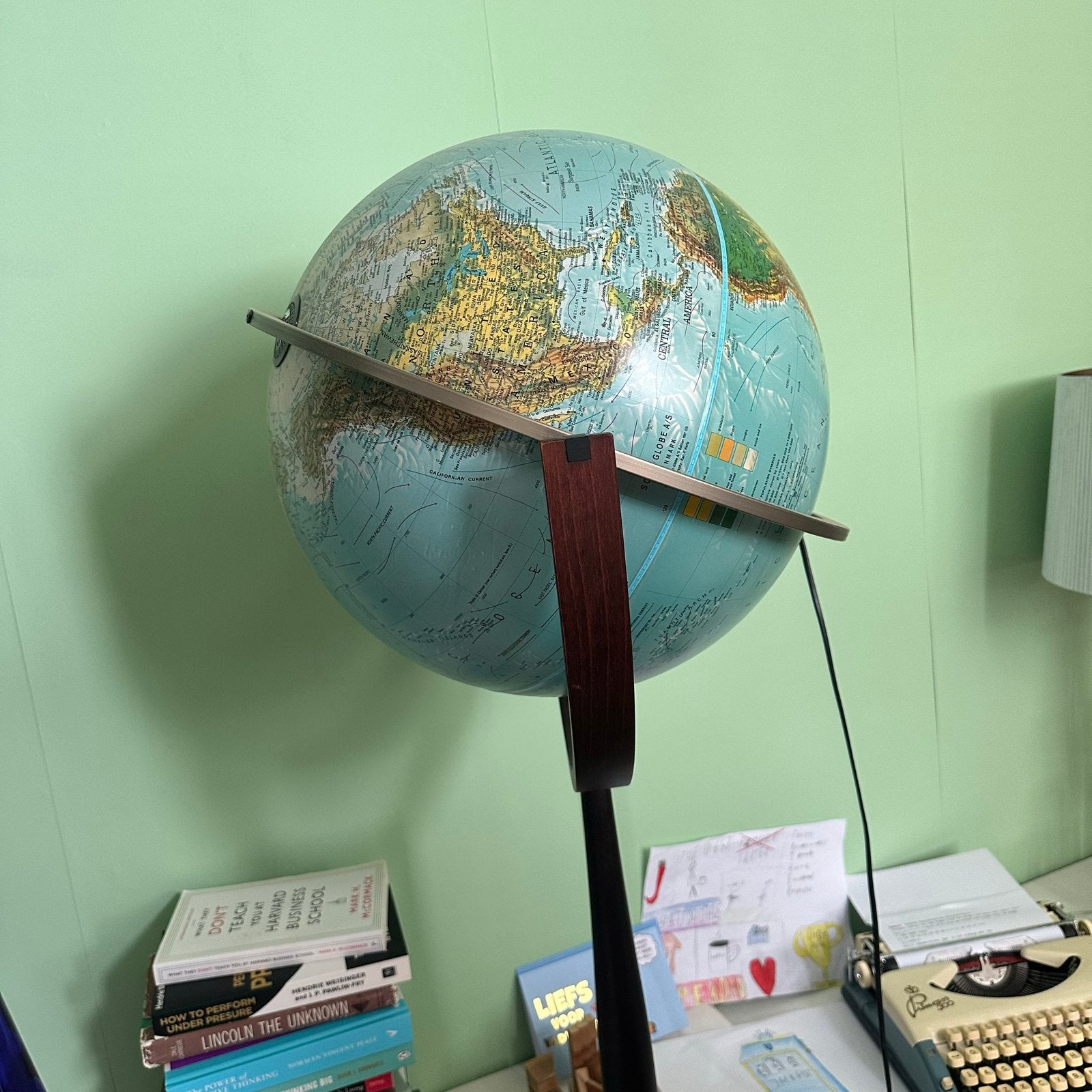 Scan Globe A/S Wereldbol met LED en dubbele draaiende as, Ophalen, Zo goed als nieuw, Educatief, 51 cm