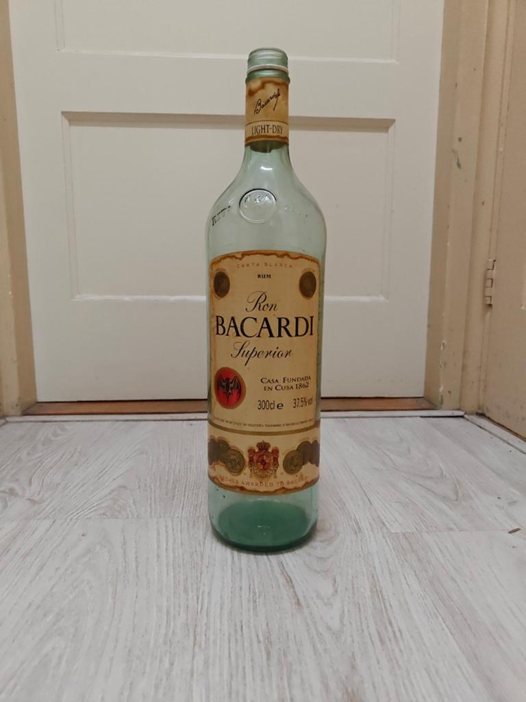 Bacardi fles, Ophalen of Verzenden