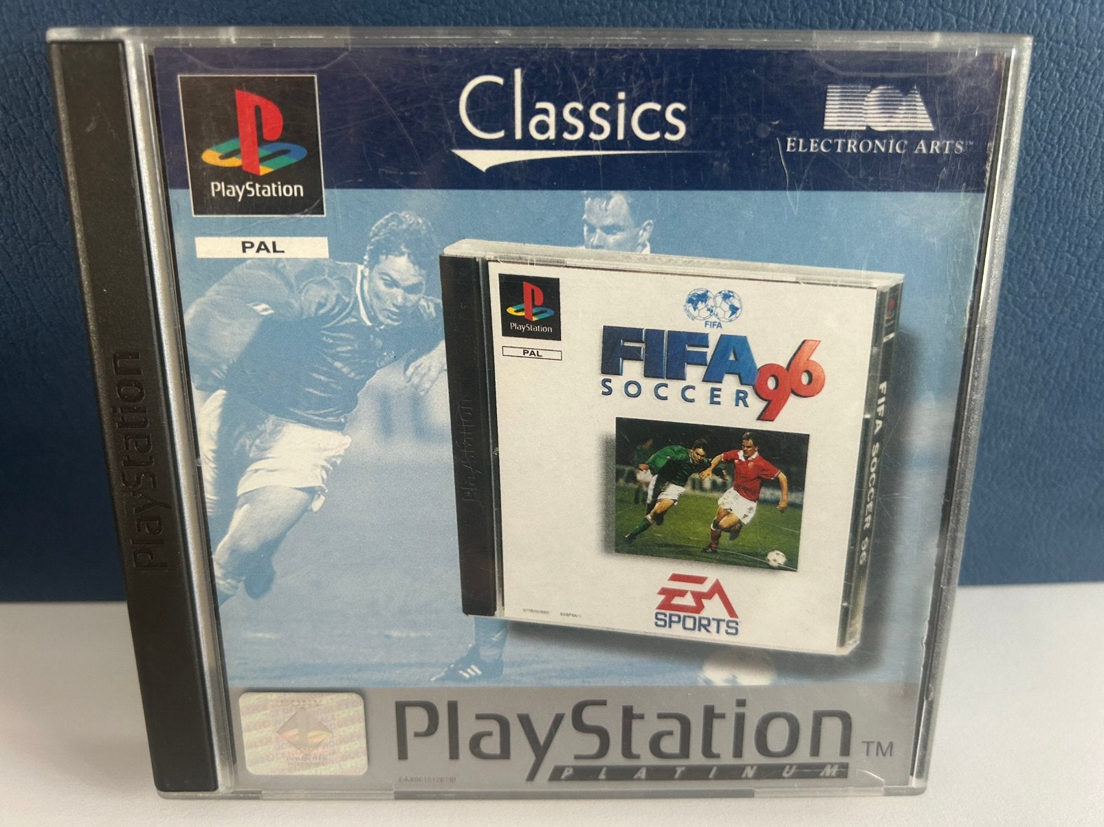 FIFA SOCCER 96 Platinum / Playstation 1 / PS1 ps1, Spelcomputers en Games, Games | Sony PlayStation 1, Ophalen of Verzenden, Zo goed als nieuw