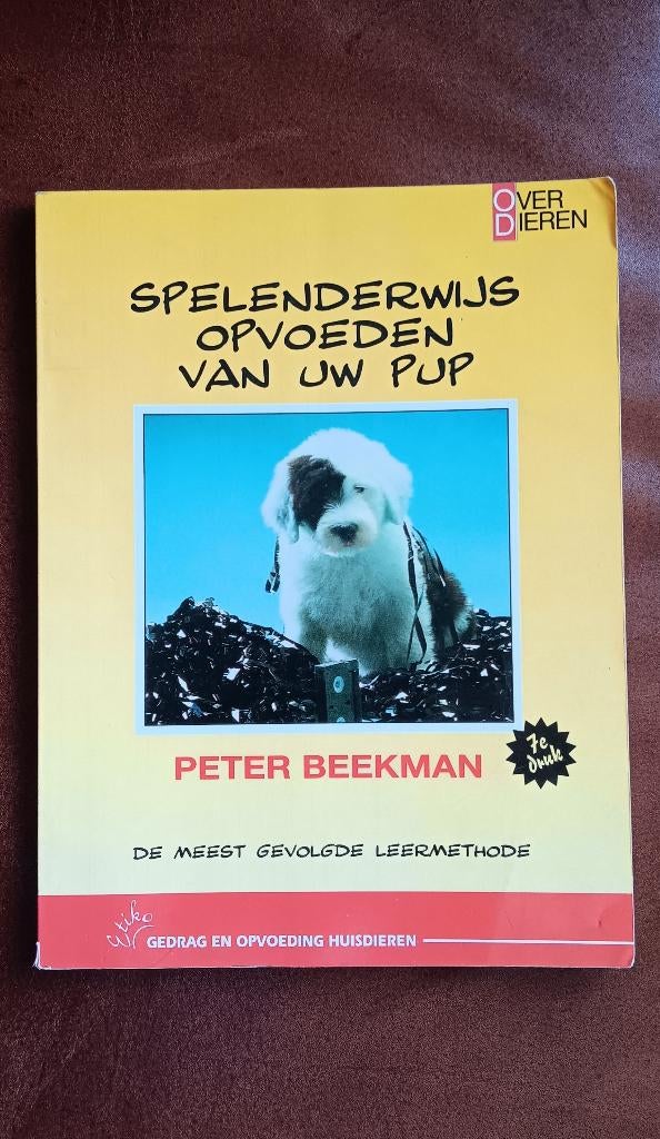 Spelenderwijs Opvoeden van Uw Pup - Peter Beekman, Ophalen of Verzenden, Gelezen, Honden, Peter Beekman
